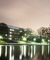Universitetsparken om natten