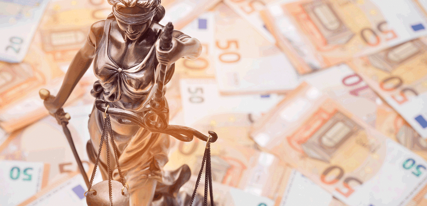 Justicia and Euro bills in the background